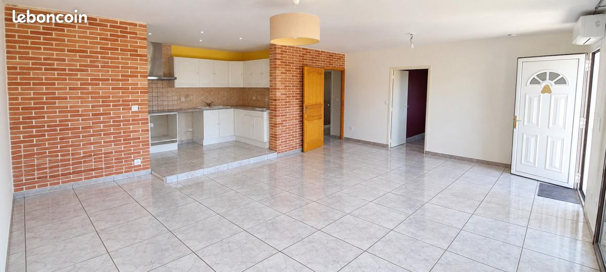 Appartement 4 pièces 96 m² · à Villaudric · 96 m² · 770 €/mois