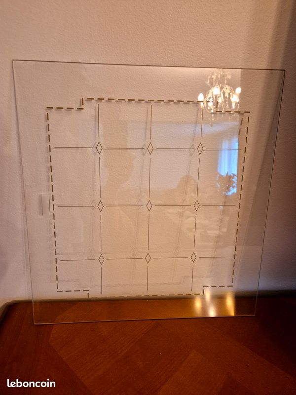Vitre de meuble stylisé (image 4)