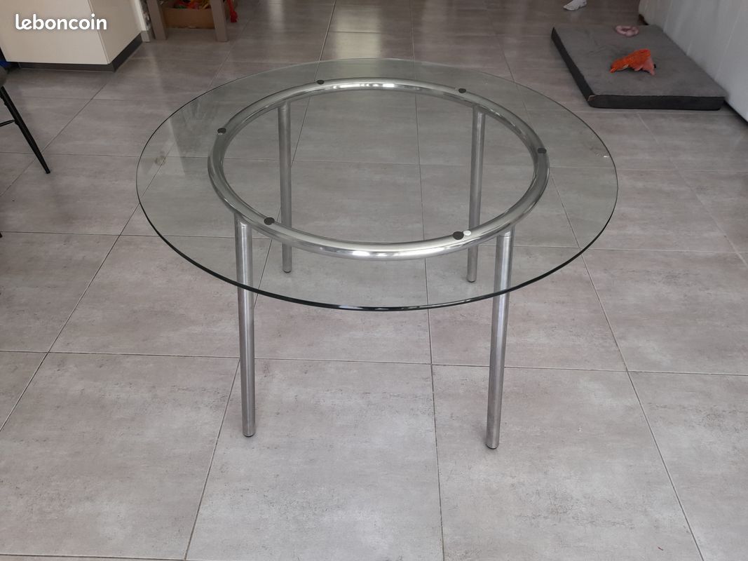 Table en verre