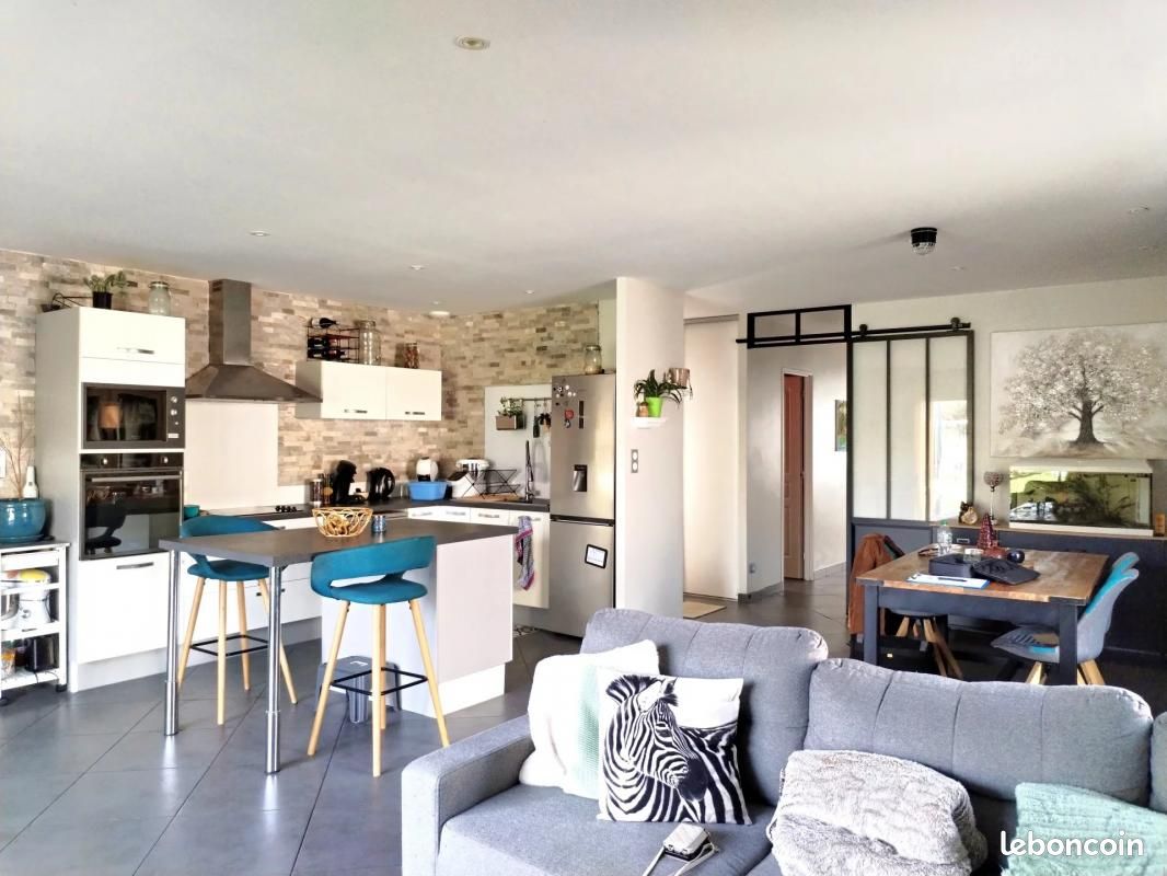 Maison 97 m² Jarnac - Jarnac 16200 (image principale 2)