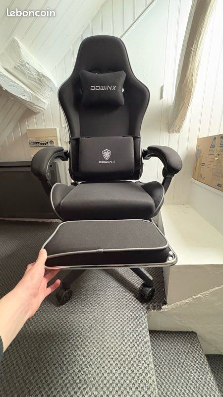 Chaise Bureau Pivotante Chaise Gaming Ergonomique Dowinx - Support Lombaire Et Repose-pieds - Pivotante Et Réglable - Noire Chaise Bureau Jeu