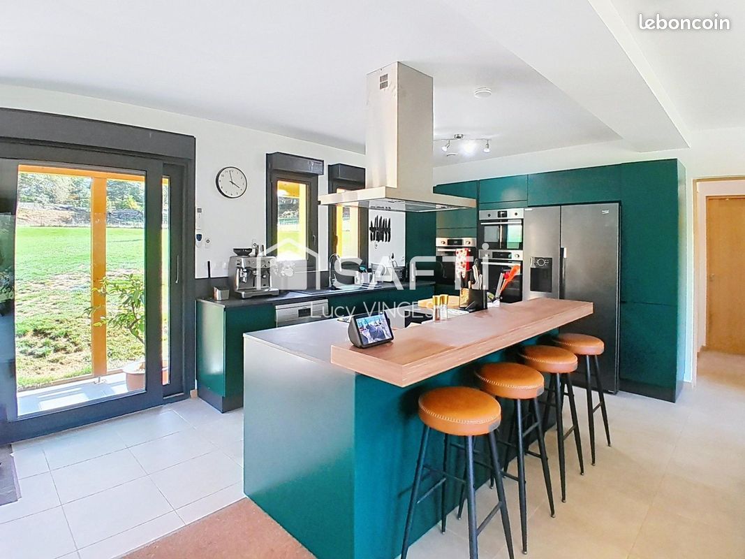 Maison 6 pièces 155 m² · à Montcléra · 155 m² · 380 000 €