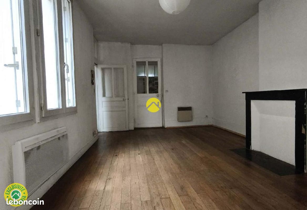 Appartement 3 pièces 56 m² · à Argenton-sur-Creuse · 56 m² · 25 000 €