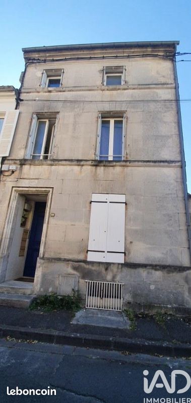 Immeuble 5 pièces 126 m² · à Cognac · 126 m² · 185 000 €