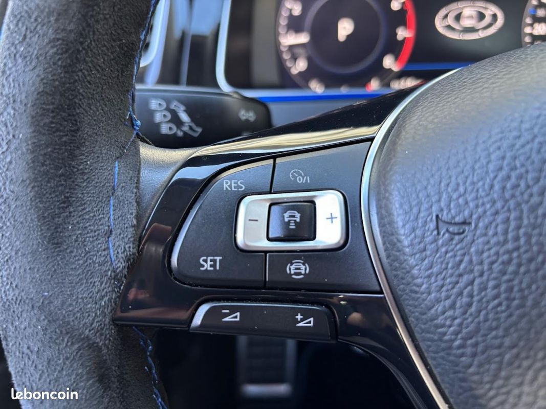 Volkswagen golf 1.5tsi 130ch - connect evo - dsg7 - carplay - digital (image 26)