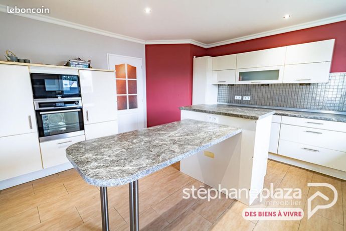 Maison 7 pièces 178 m²