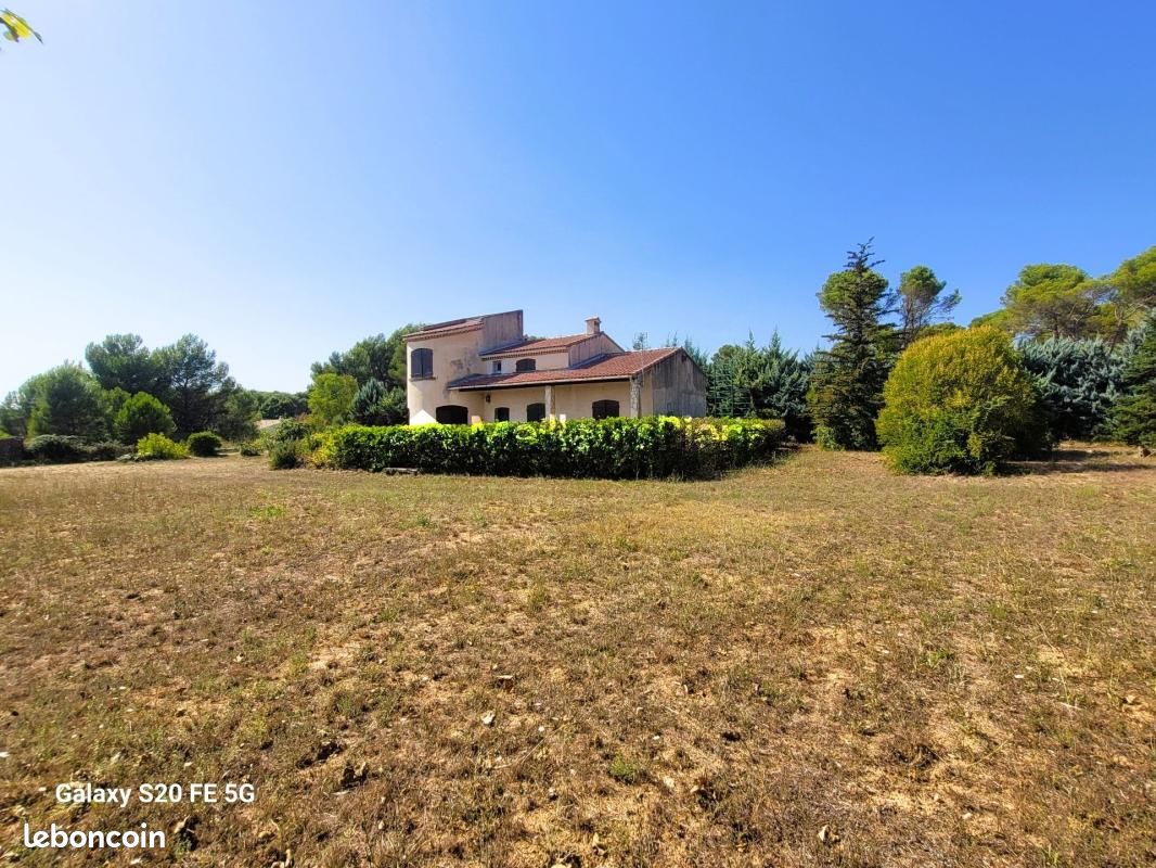 Maison 6 pièces 135 m² · à Ventabren · 135 m² · 2 490 €/mois