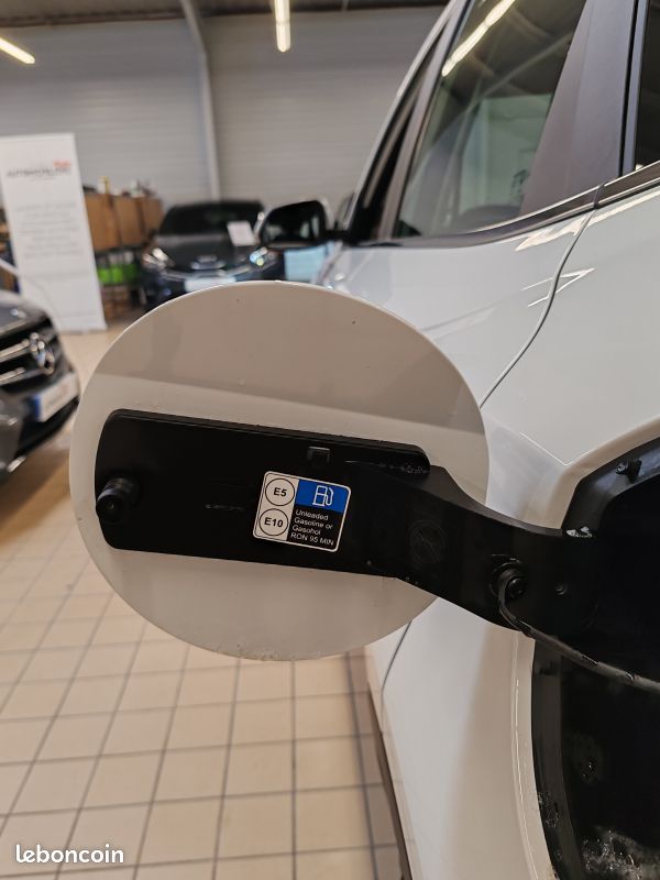 MG ZS 1.5 L hybrid + 197 ch Comfort SOUS GARANTIE CONSTRUCTEUR (image 27)