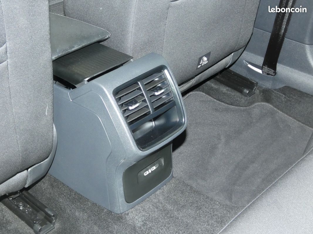 Skoda Octavia IV Combi 2.0 TDI 150 ch Ambition DSG7 - 1°Main - Origine France - Suivi Complet Skoda - 40'860 km - TVA - Apple Carplay - Volant chauffant - Virtual Cockpit (image 10)