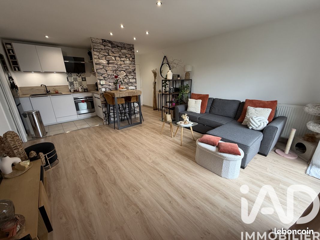 Appartement 3 pièces 62 m² · à Saint-Pierre-du-Perray · 62 m² · 210 000 €