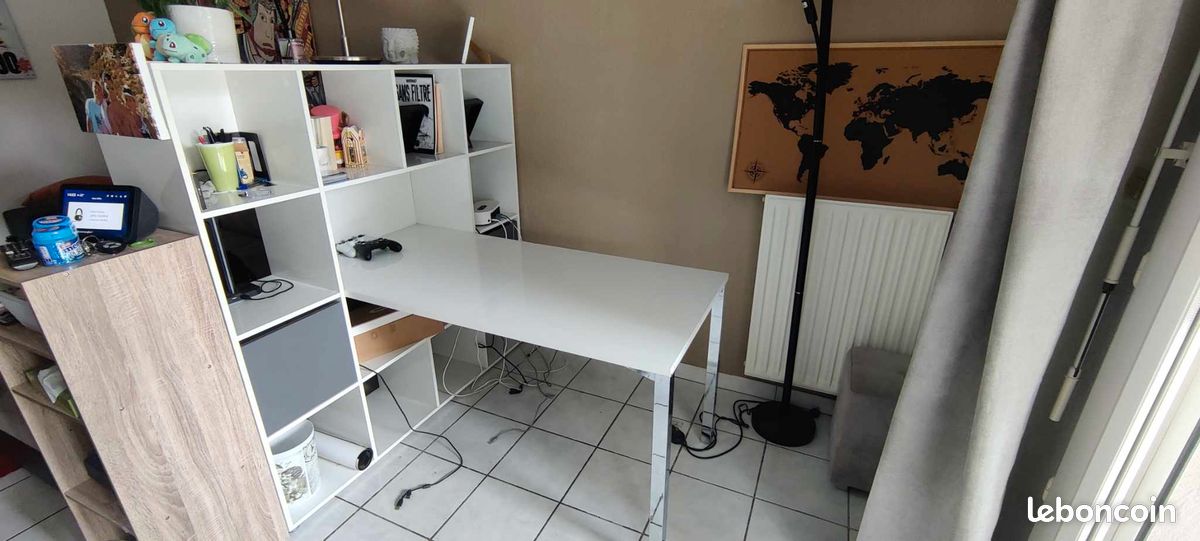 Bureau avec etagere integré (image 1)