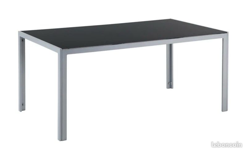 Table aluminium (image 1)