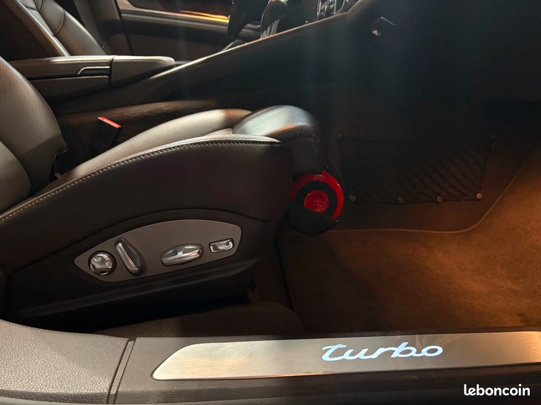 PORSCHE PANAMERA Turbo V8 4.8 500 PDK CÉRAMIQUES/TOIT OUVRANT/SUIVI PORSCHE (image 17)