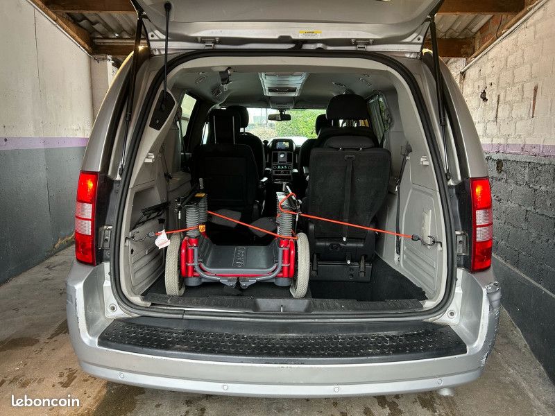 Chrysler GRAND VOYAGER 2.8 CRD TOURING BA (image 7)