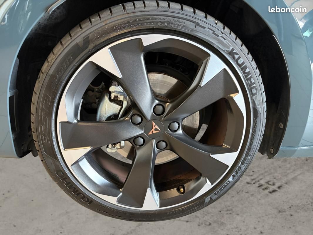 Cupra Leon 1.5 eTSI Hybrid 150 ch DSG7 V (image 9)