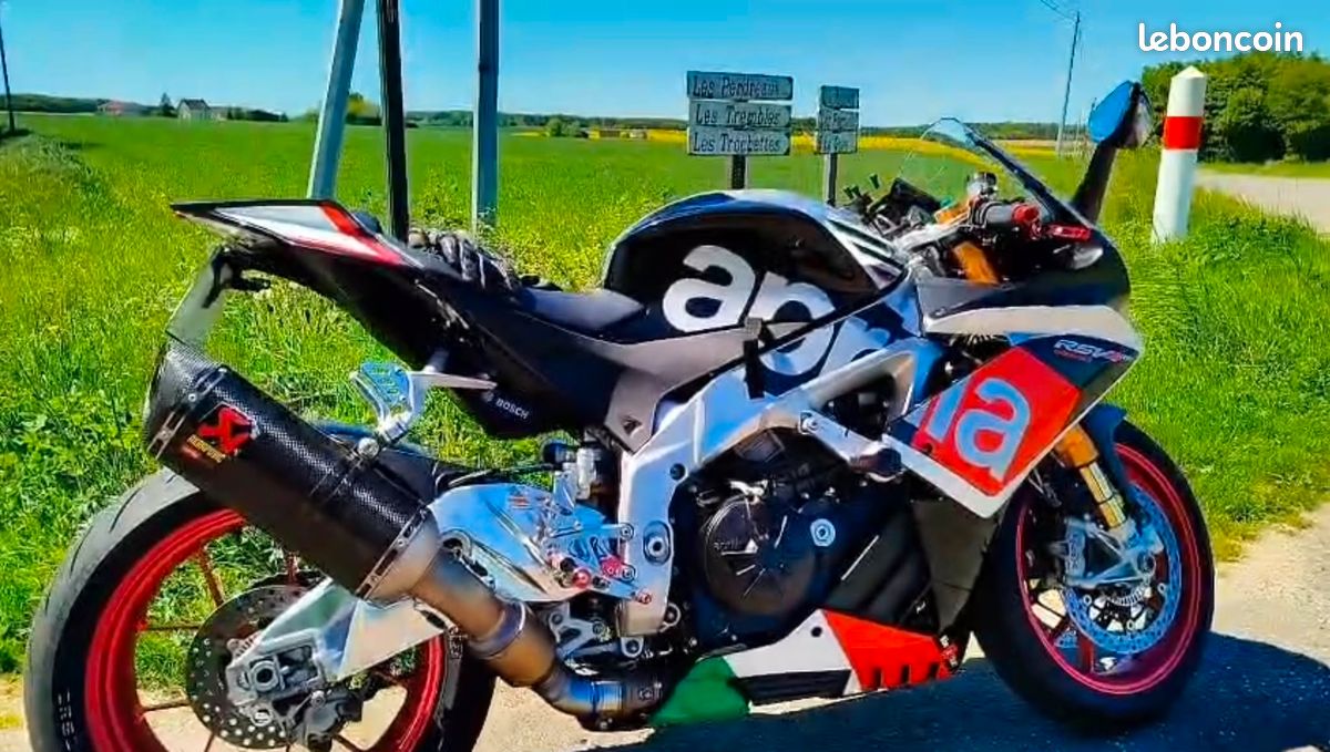 Aprilia rsv4 rf superpol 2016 (image 1)
