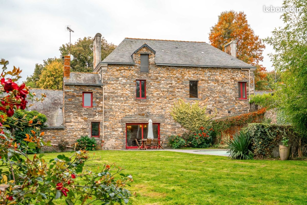 Maison 12 pièces 238 m² · à La Grigonnais · 238 m² · 349 000 €
