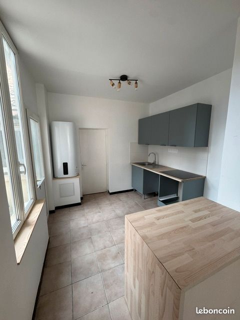 Appartement 3 pièces 77 m² · à Pont-À-Vendin · 77 m² · 790 €