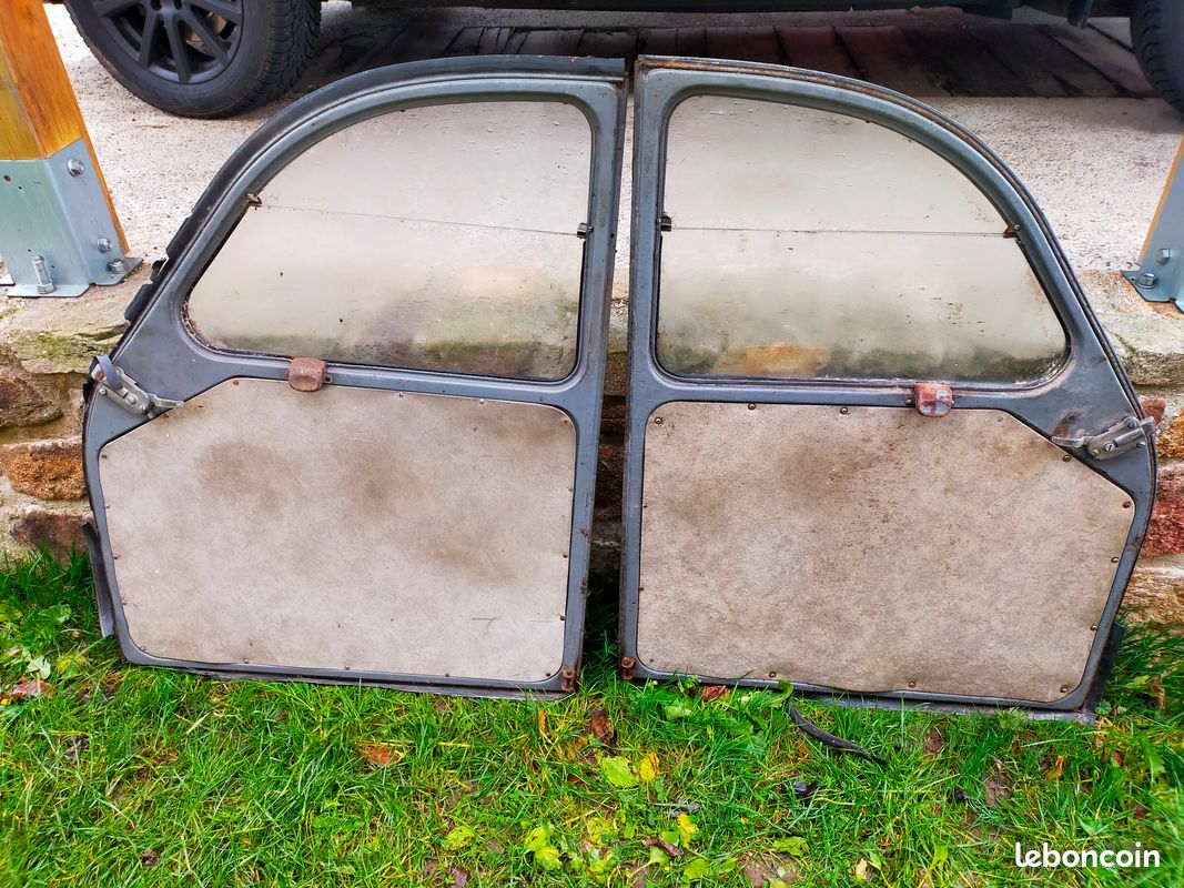 Portière Avant Droite Pour Citroën 2CV (portière Suicide) - Pièce D'occasion - Bon état