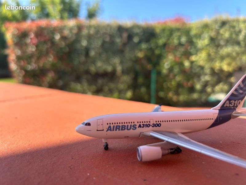 Maquette Airbus A310 – Échelle 1/66 – Bois Et Résine – Plan Inclus