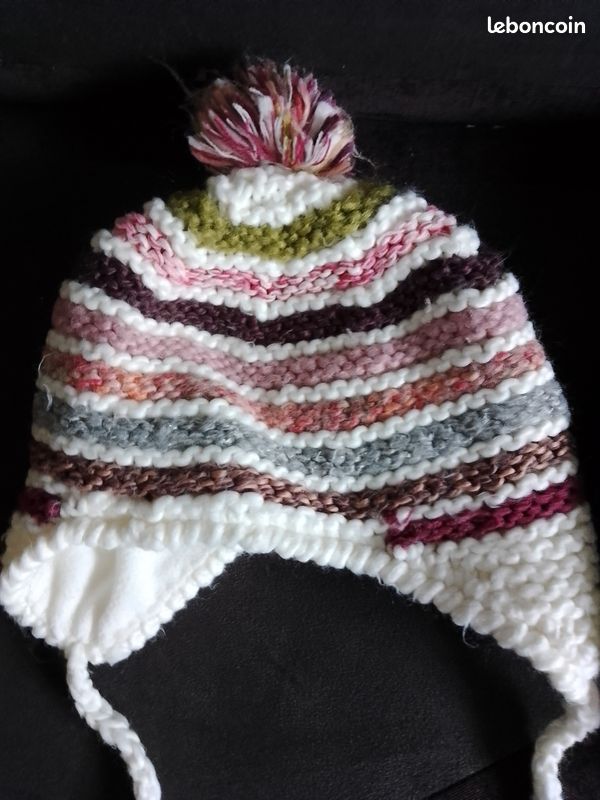 Lot de 3 bonnets fille 8 - 10 ans (image 3)