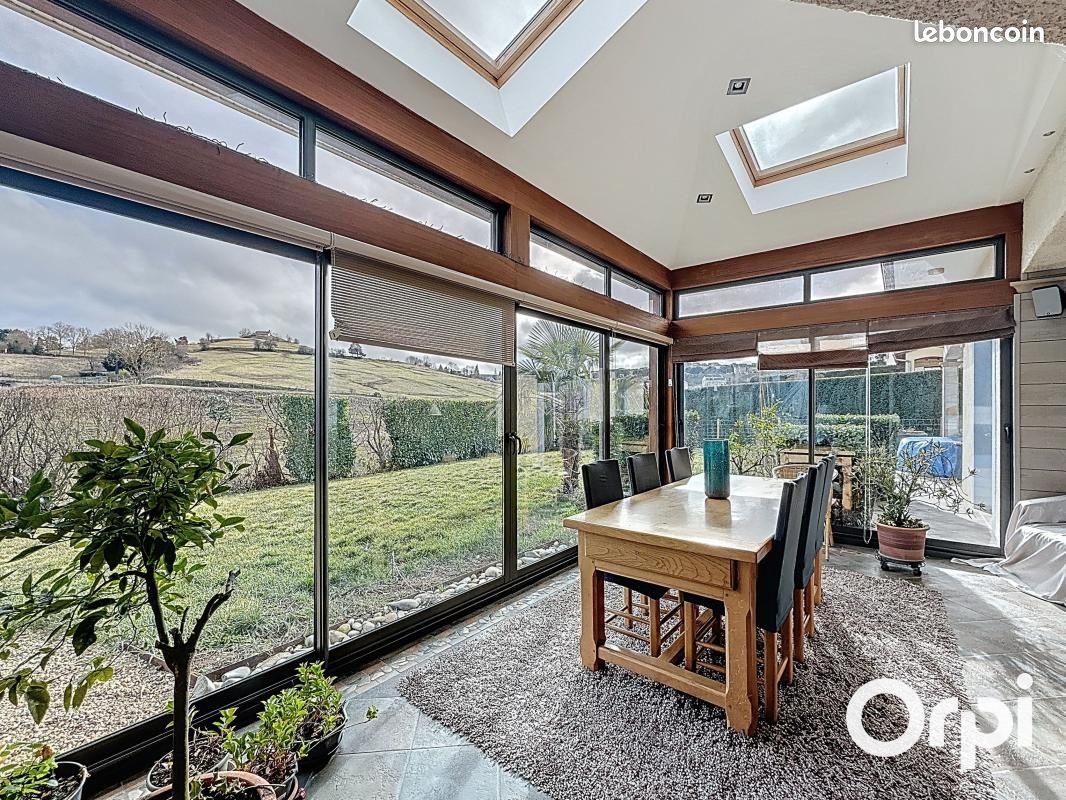 Maison 5 pièces 160 m² · à Saint-Flour · 160 m² · 379 000 €