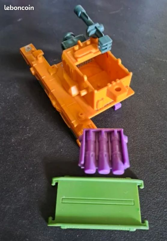 TRANSFORMERS G1 Micromaster combiner Decepticon ANTI-AIRCRAFT BASE TANK Hasbro 1989 (image 4)