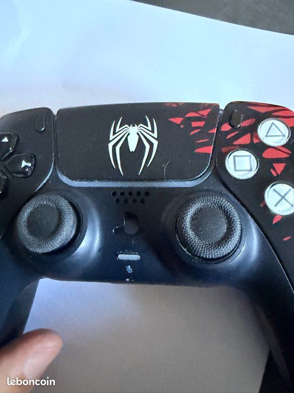 Manette PS5 DualSense Spider-Man 2 Limited Edition - HS / Pour pièces prix fixe vendue seule sans rien (image 11)