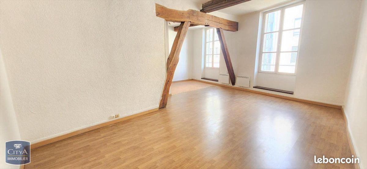Appartement 2 pièces 74 m² · à Laon · 74 m² · 480 €