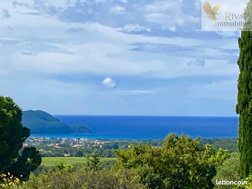 Maison 6 pièces 130 m² · à La Cadière-d'Azur · 130 m² · 1 090 000 €
