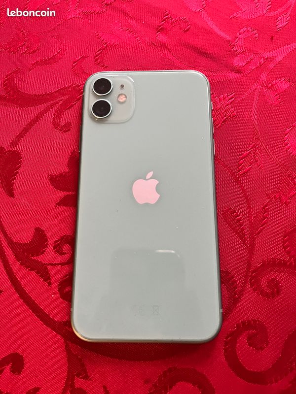 Iphone 11 (image 1)