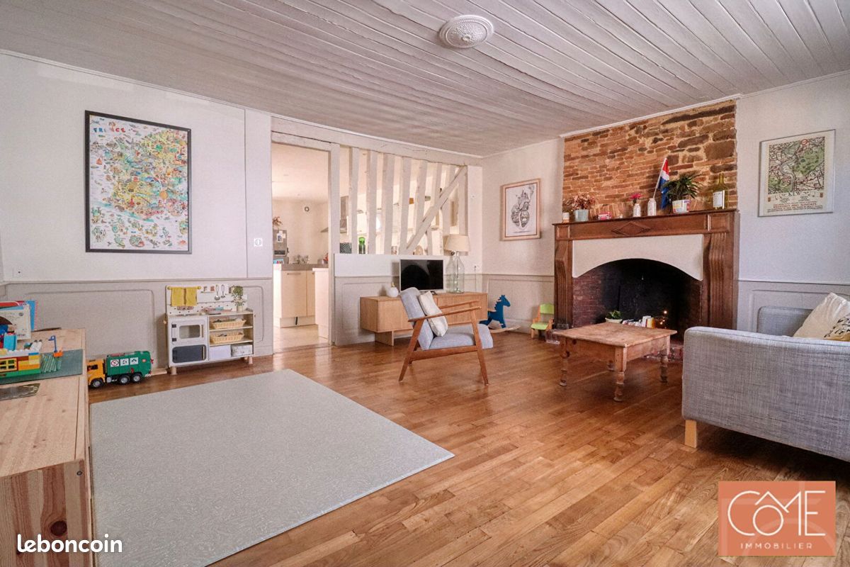 Maison 7 pièces 167 m² · à Liffré · 167 m² · 487 000 €