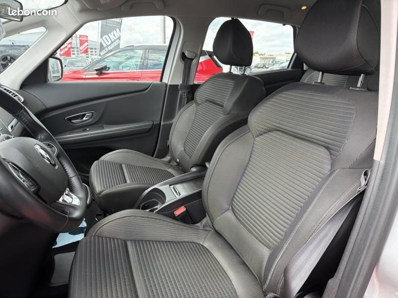 Renault Scenic 1.5 dCi 110ch energy Business (image 10)