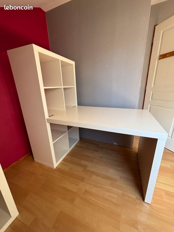 Bureau blanc avec 8 étagères sur le côté (image 1)