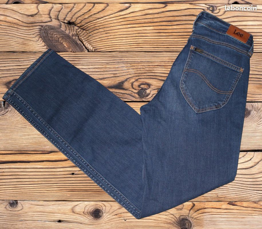 Jean Lee Marion Straight – Femme Taille 38 – Coupe Droite – Bleu – Occasion Très Bon état