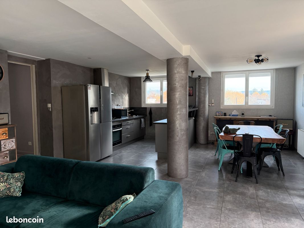 Maison 6 pièces 171 m² · à Bas-en-Basset · 171 m² · 249 000 €