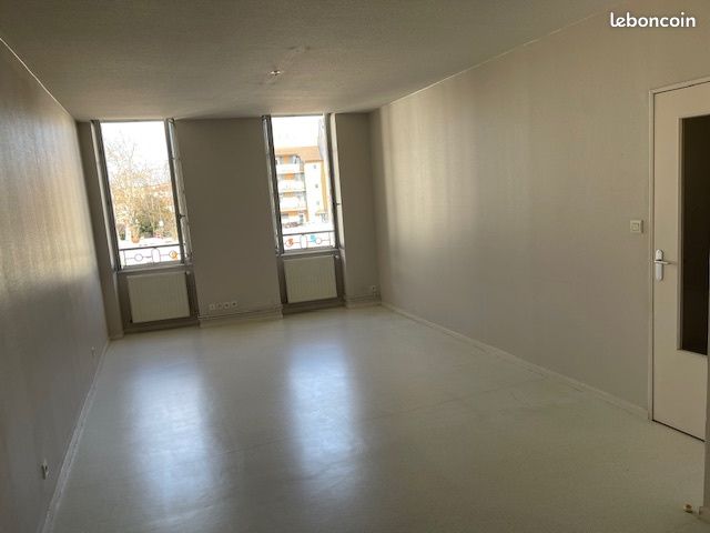 Appartement a louer oyonnax - 3 pièce(s) - 65 m2 - Surfyn