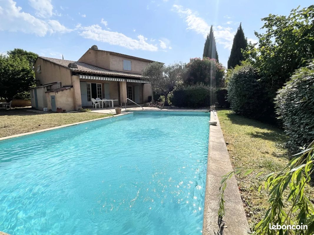 Maison 6 pièces 200 m² · à Aix-en-Provence · 200 m² · 840 000 €