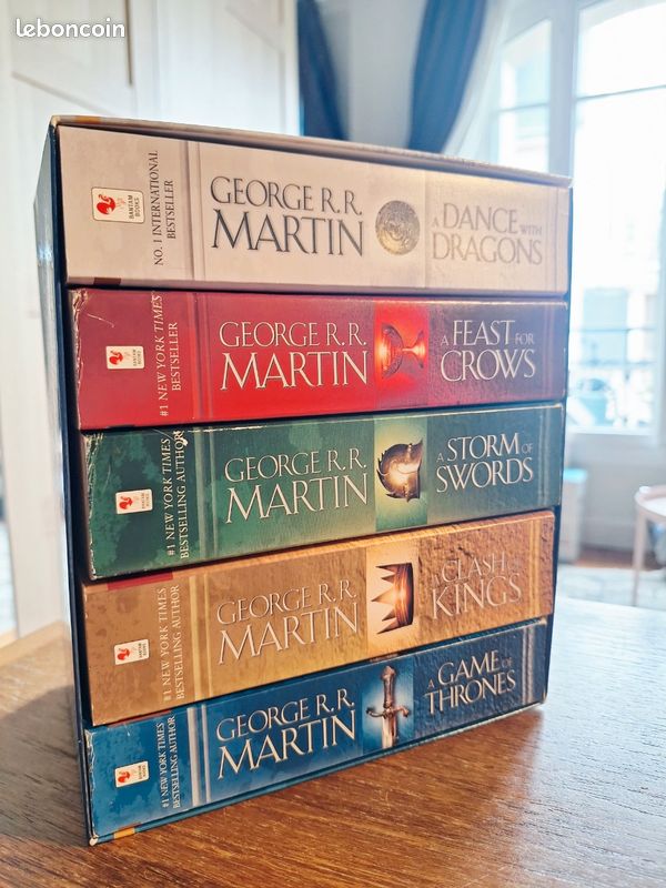 A Song of Ice and Fire - George R. R. Martin - Intégrale 5 tomes dont A Game of Thrones (image 4)