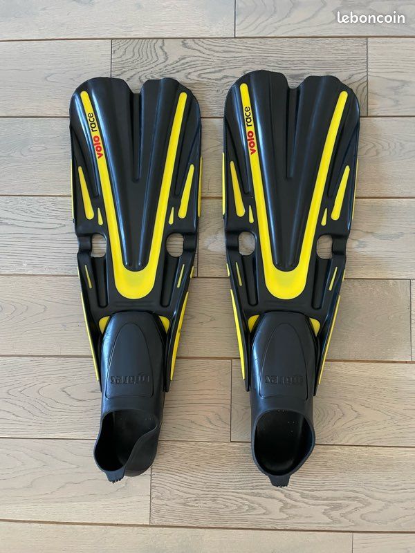 Palmes De Course Mares Volo Taille 38 - Noir Et Jaune - Neuf Sous Blister
