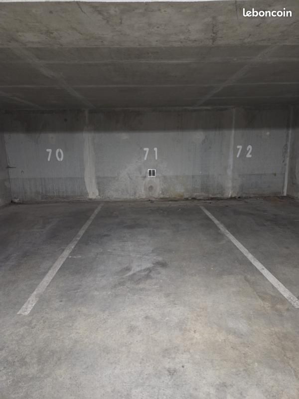 Parking 12 m² · à Ville-la-Grand · 12 m² · 17 000 €