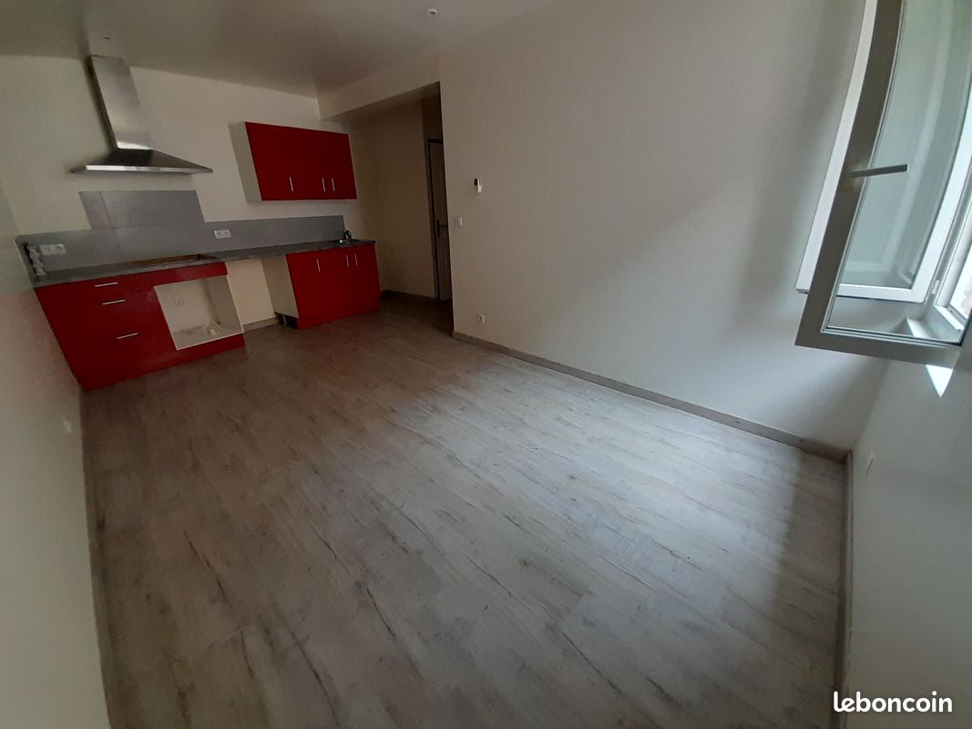 Appartement 3 pièces 34 m² · à Le Beausset · 34 m² · 580 €