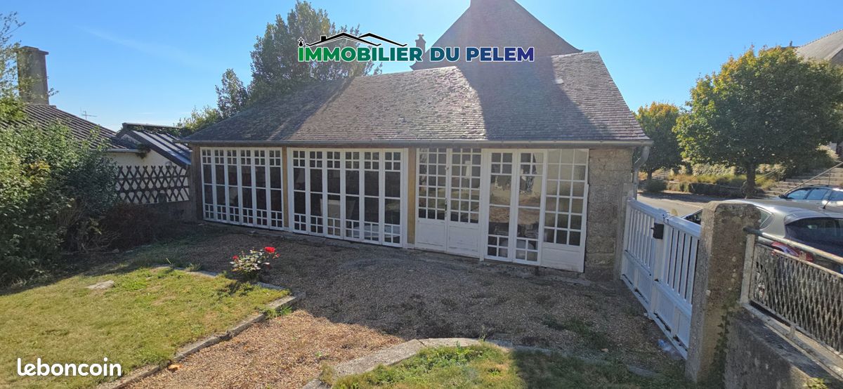 Maison 7 pièces 159 m² · à Saint-Nicolas-du-Pélem · 159 m² · 66 000 €