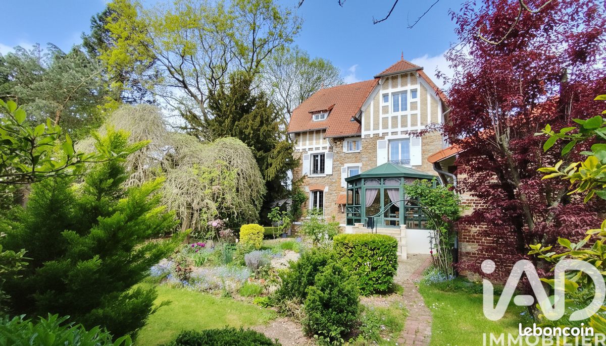Maison 8 pièces 245 m² · à Ézanville · 245 m² · 756 000 €