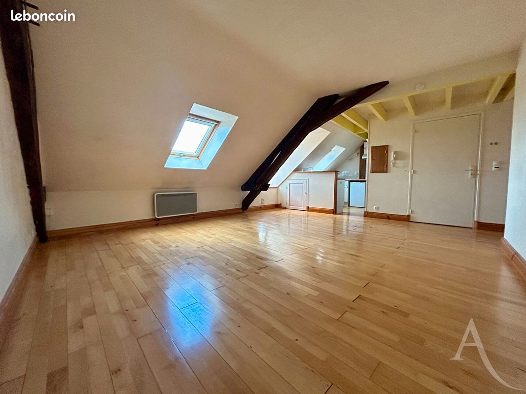 Appartement 1 pièce 30 m² · à Bourges · 30 m² · 495 €/mois