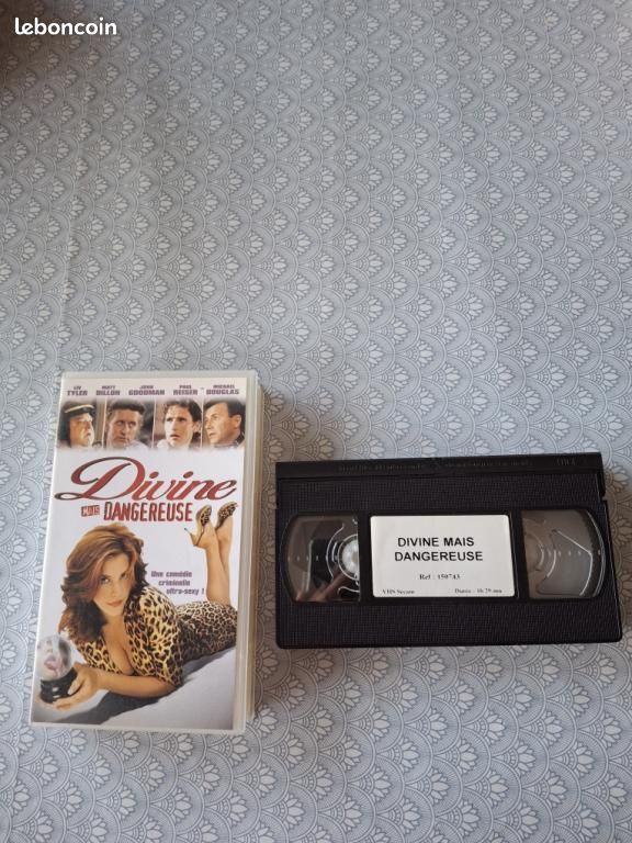 Vhs Film Divine mais dangereuse d’Harald Zwart (image 3)