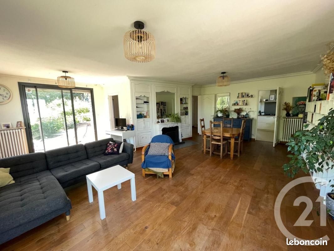 Maison 6 pièces 140 m² · à Machecoul-Saint-Même · 140 m² · 1 170 €
