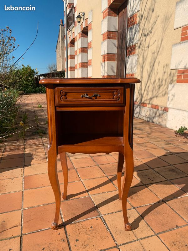 Table de chevet (image 1)
