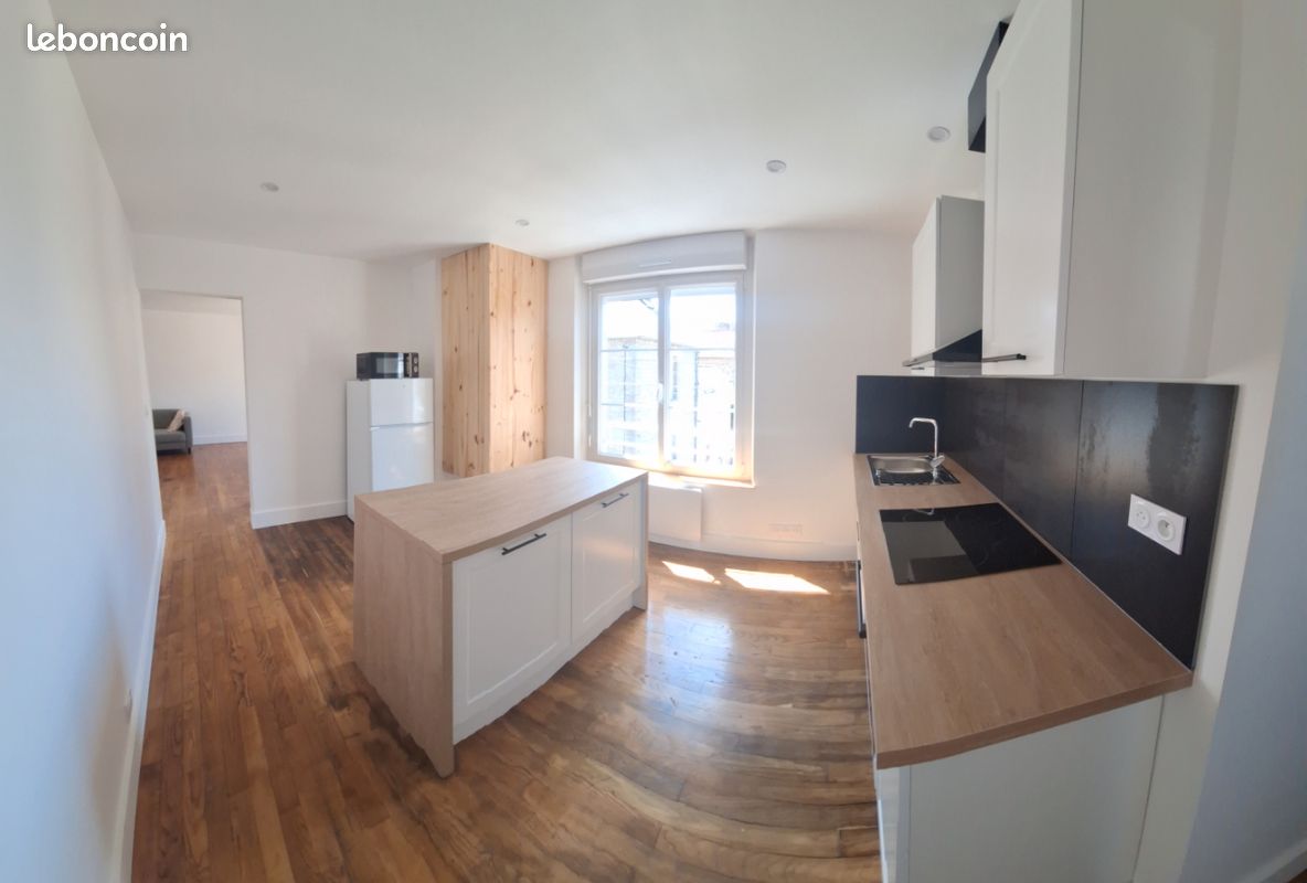 Appartement 2 pièces 52 m² · à Fougères · 52 m² · 590 €/mois