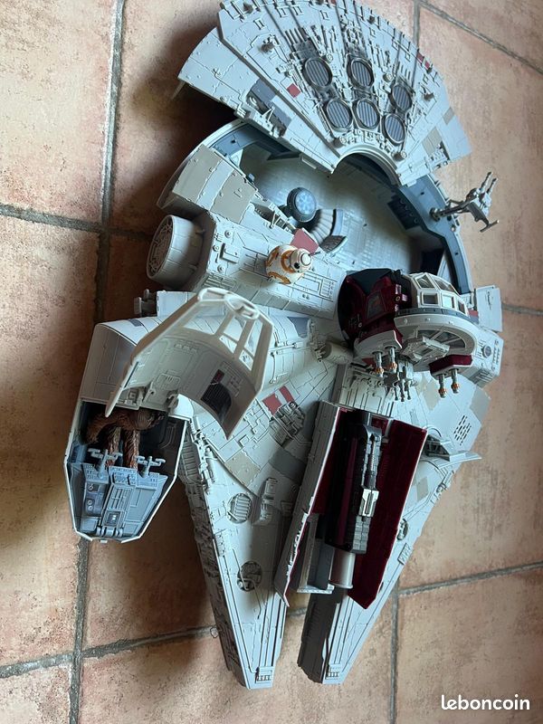 Jouet collector Vaisseau StarWar (image 2)